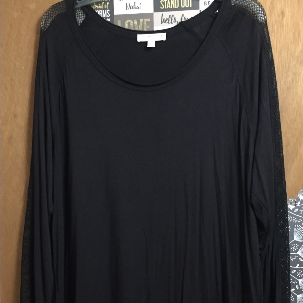 Long sleeve black shirt with mesh sleeves size 2X